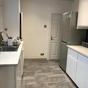 https://kingsley-gardens-guest-house.hotels-newcastle-upon-tyne.com