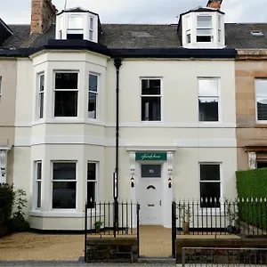 https://4-friends-house.edinburghhotelsuk.org